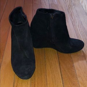 🖤DOLCE VITA🖤 Suede Wedges